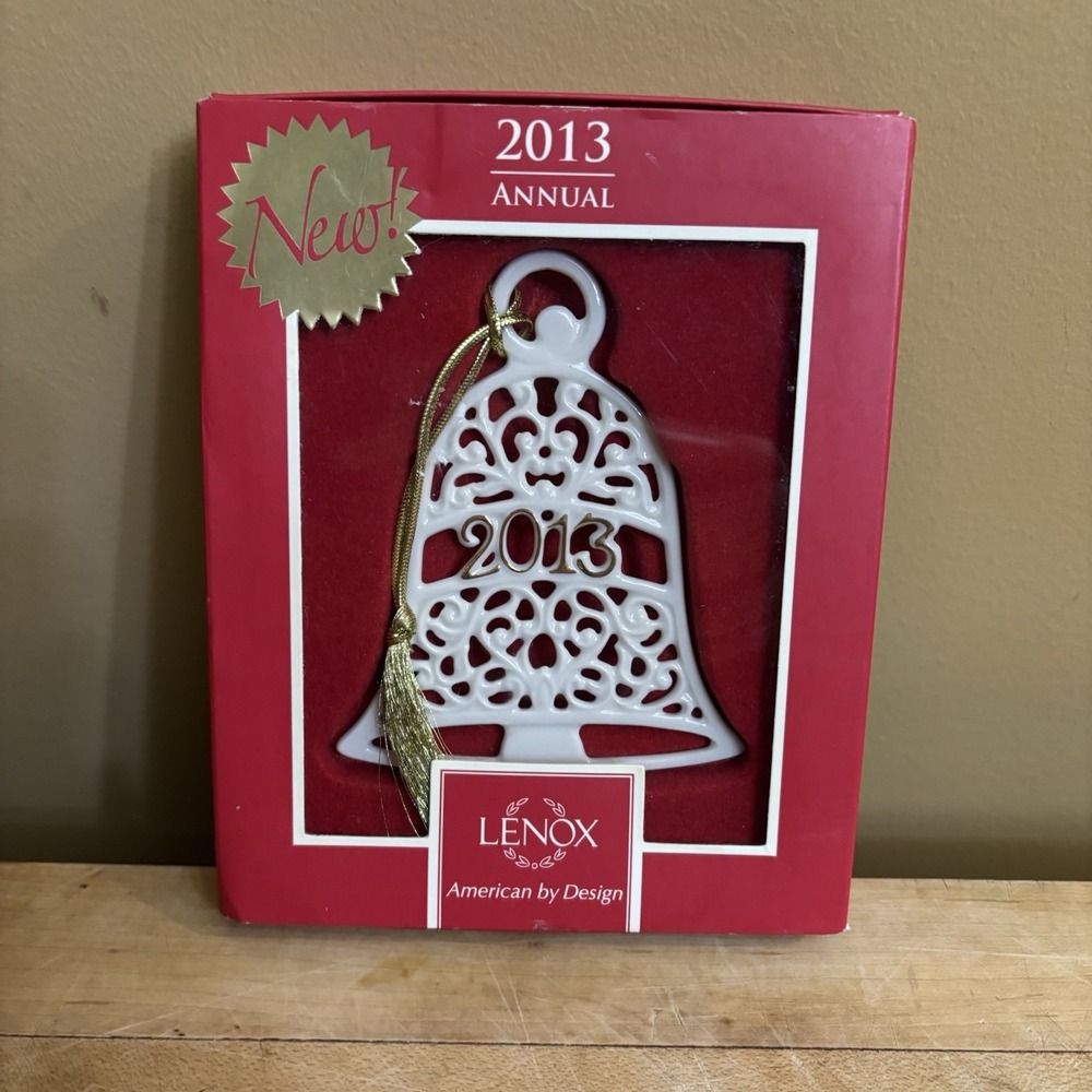 Lenox 2014 Annual‎ Christmas Tree Hanging Collectible Ceramic Ornament with Box